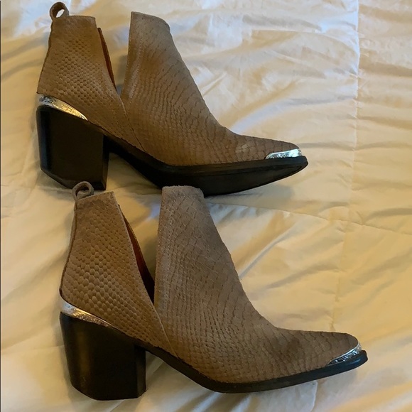 Jeffrey Campbell Booties - Picture 4 of 4